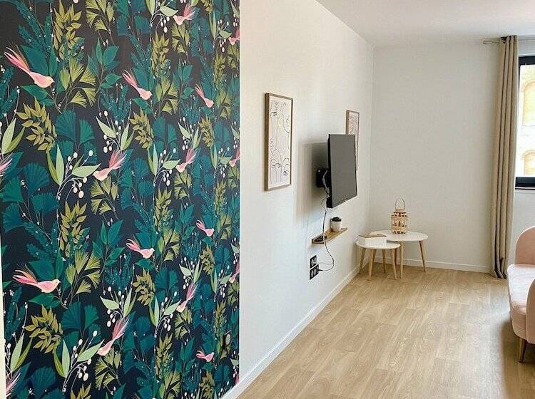 ホテル Hôtel Au Château