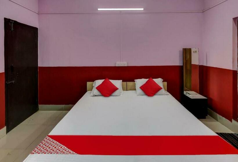 ホテル Oyo Flagship Golden Crown Plaza