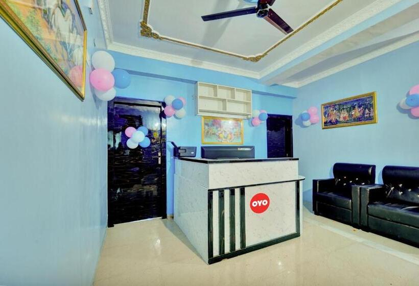 בית מלון כפרי Oyo Flagship Rp Rest House