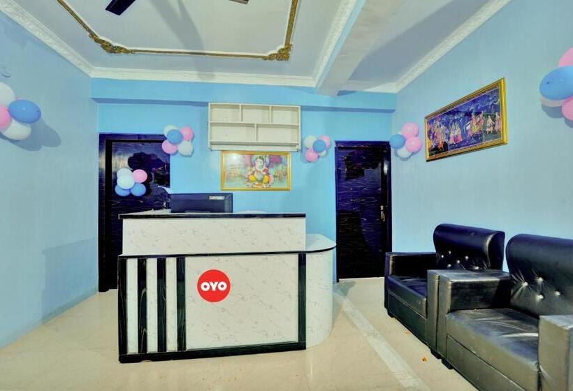 בית מלון כפרי Oyo Flagship Rp Rest House