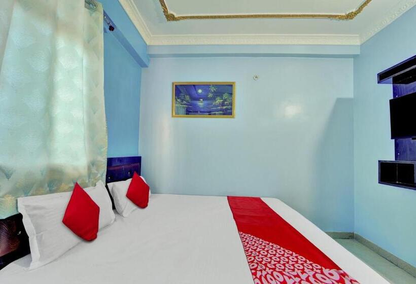 בית מלון כפרי Oyo Flagship Rp Rest House