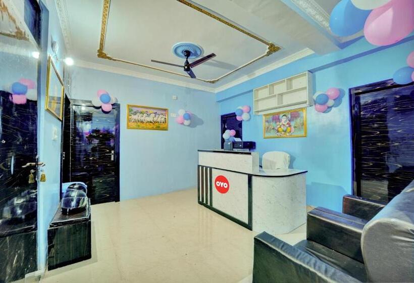 בית מלון כפרי Oyo Flagship Rp Rest House