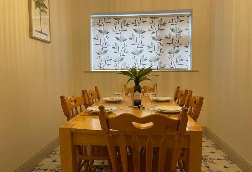 Пансион Doorstep To The Burren