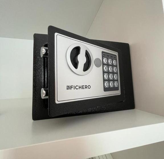 بنسيون Room Corso 219