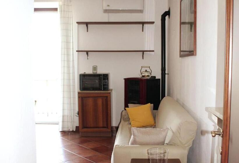 Pansiyon Room In Guest Room   La Culla Tra I Vigneti   Stanza