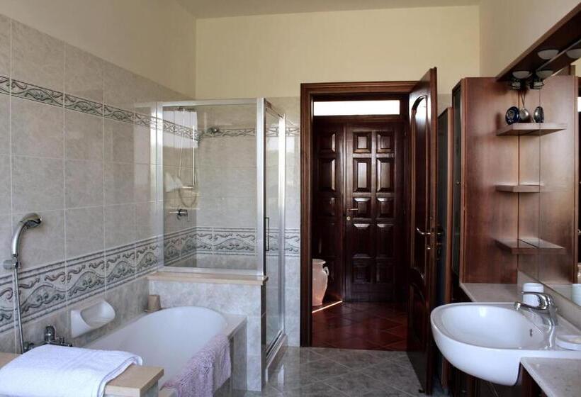 Pansiyon Room In Guest Room   La Culla Tra I Vigneti   Stanza