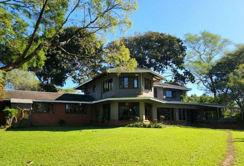 פנסיון Whistling Woods