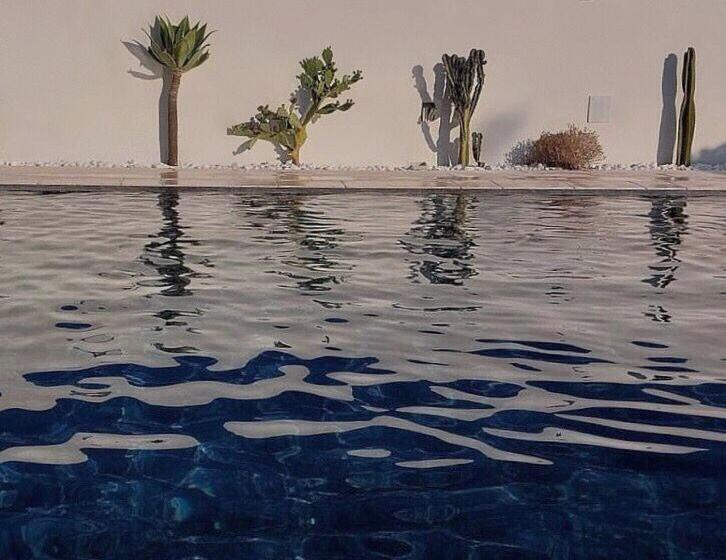 פנסיון Zahra Superior Suite With Private Pool