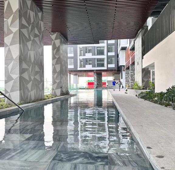 The Emerald Golf View