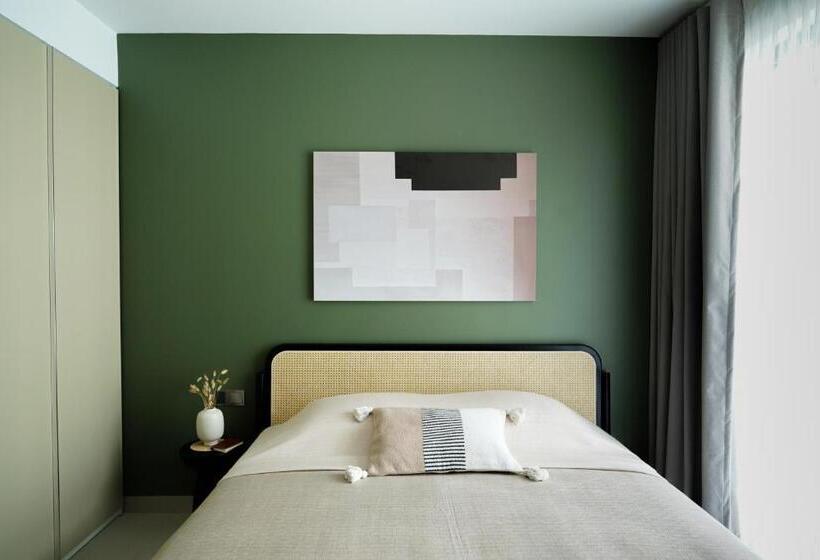 Velea@rose Apple Square