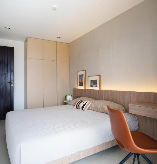 Velea@rose Apple Square