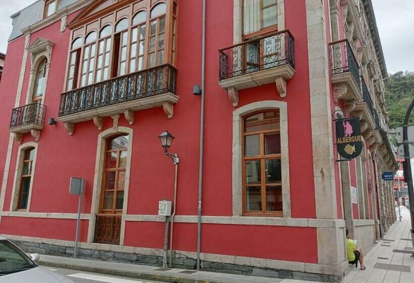 Albergue De Peregrinos Villa De Luarca