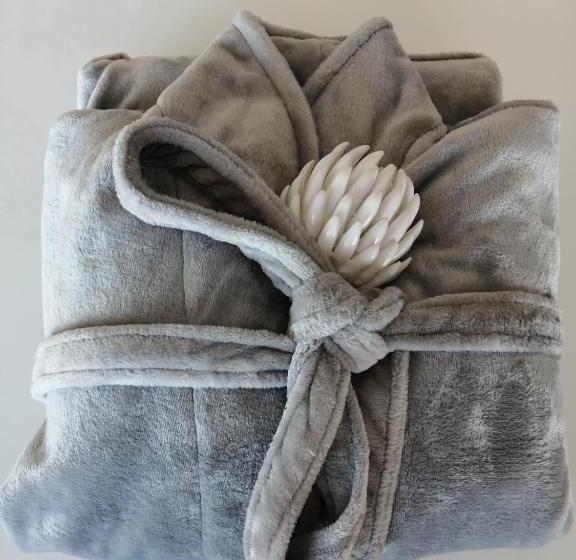 مبيت وإفطار Die Heerenhuys Guest Suites