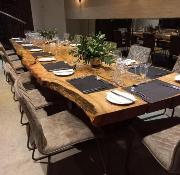 مبيت وإفطار Die Heerenhuys Guest Suites