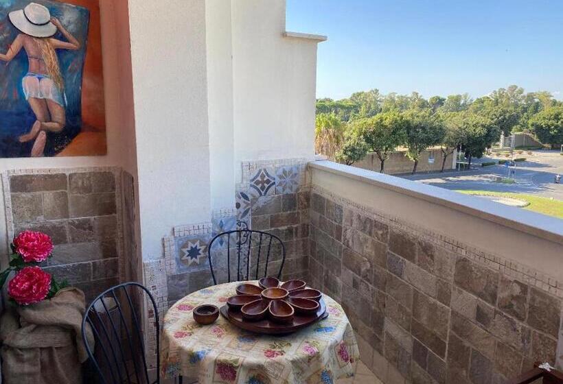تختخواب و صبحانه Laviniahouse Nettuno