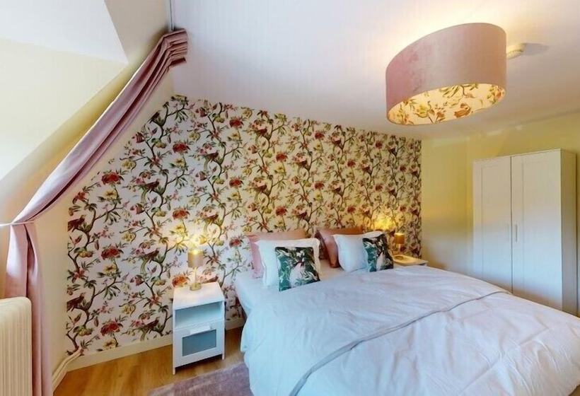 مبيت وإفطار Les Chambres De La Vaulx Renard