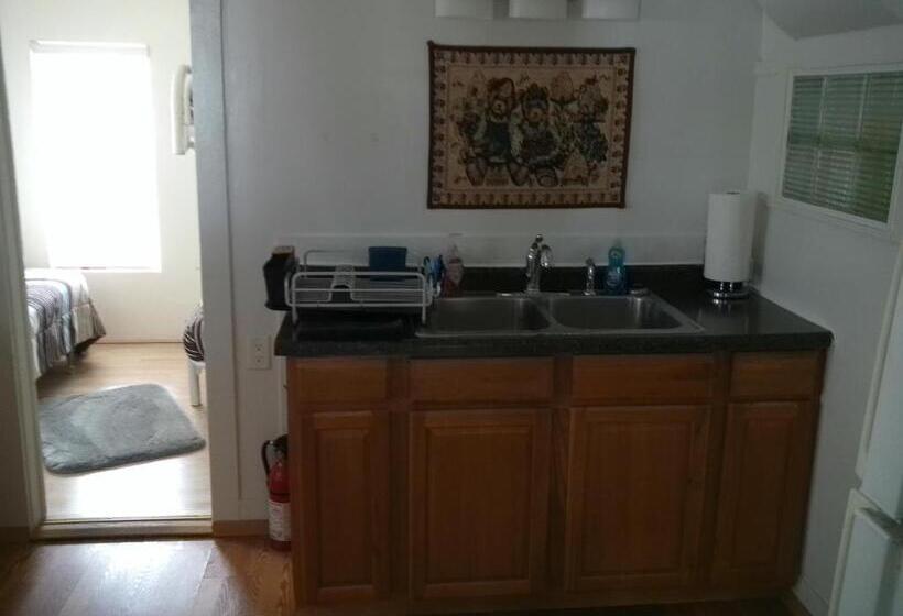 مبيت وإفطار Sunset Inn