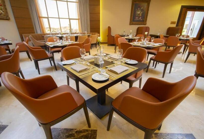 Cloud City Hotel فندق مدينة السحاب