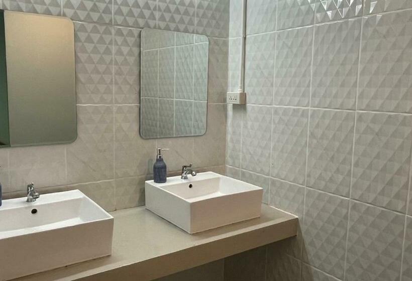 Comfort Zone Hostel @ Tha Pae