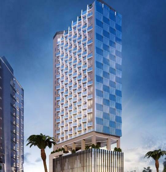 هتل Awaken Da Nang