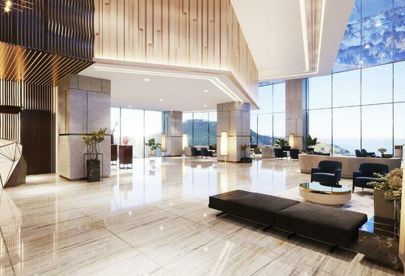 هتل Awaken Da Nang