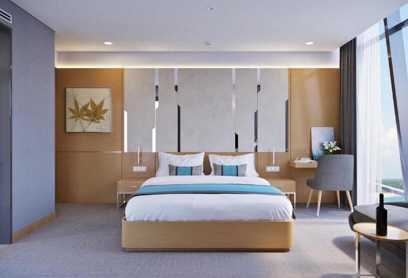 هتل Awaken Da Nang