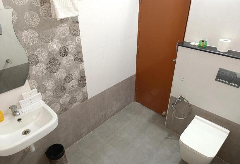 Отель Bluesky Ramapuram