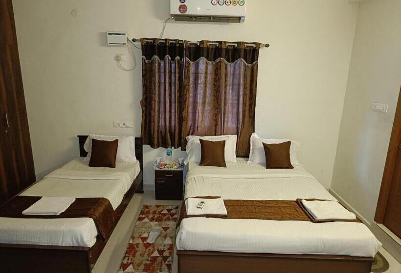 Отель Bluesky Ramapuram