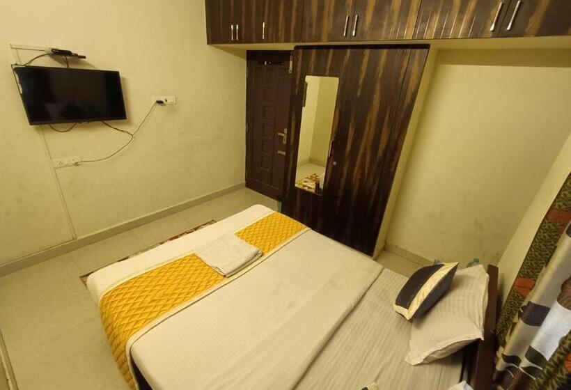 Отель Bluesky Ramapuram