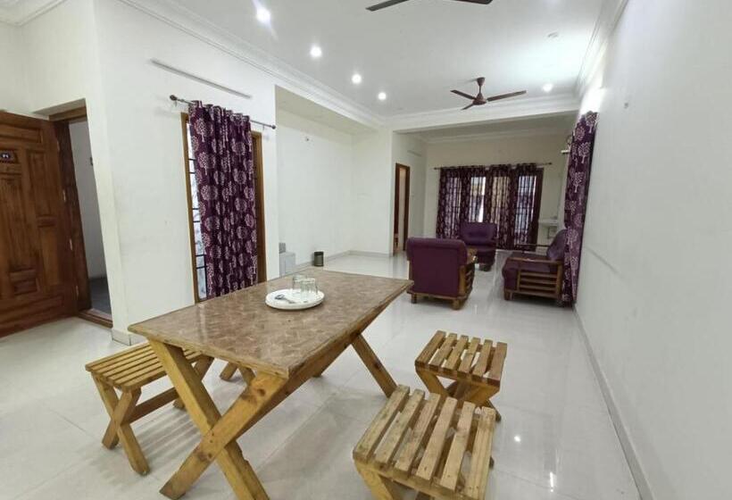 Отель Bluesky Ramapuram