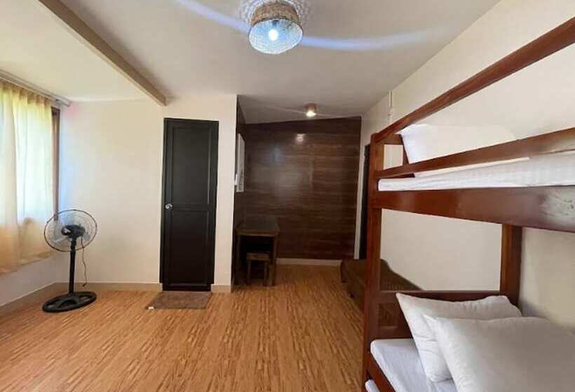 호텔 Camotes Lake House