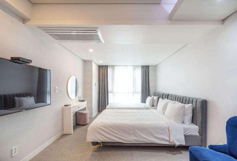 W Residence Hotel Centum City