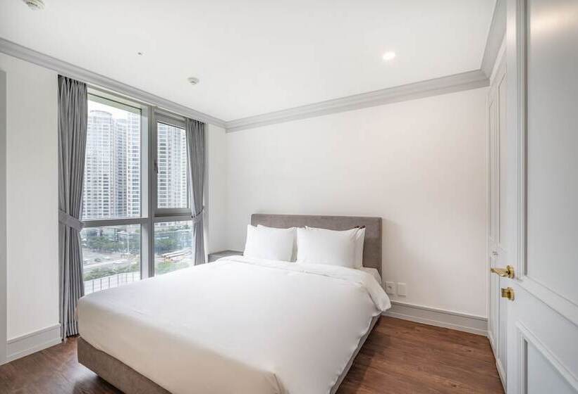 W Residence Hotel Centum City