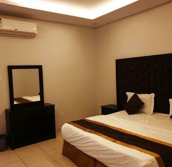 ホテル Golden Retan