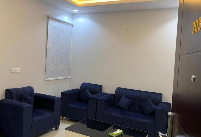 ホテル Golden Retan