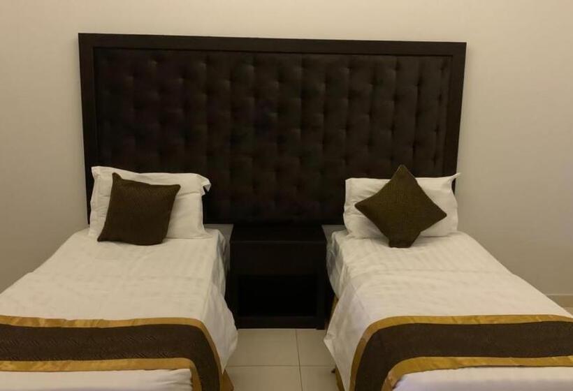 ホテル Golden Retan