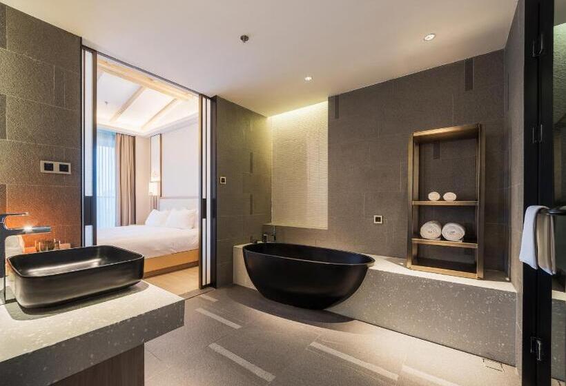 Отель Hentique Manna Tangshan