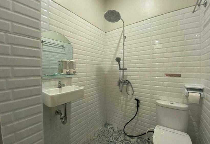 ホテル Lasnur Palace