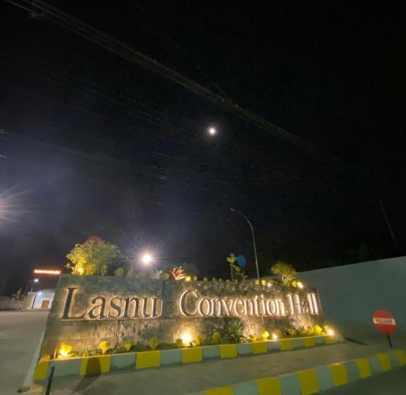 ホテル Lasnur Palace