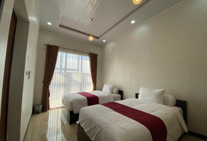 ホテル Lasnur Palace