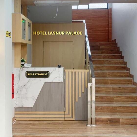 ホテル Lasnur Palace