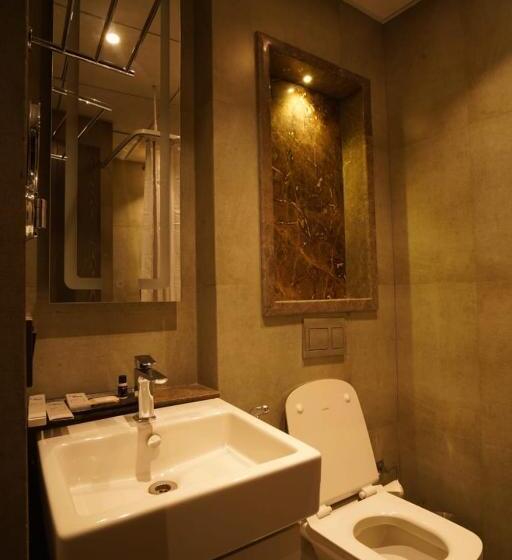 Отель Livbox At Supernova