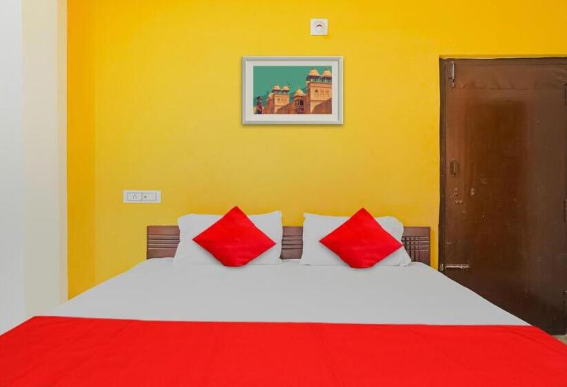 Отель Oyo Flagship A K Residency