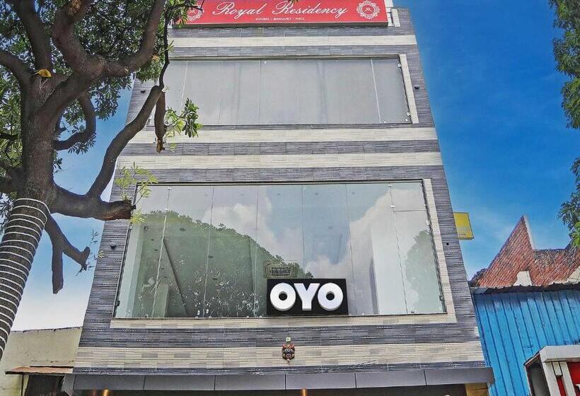 בית מלון כפרי Oyo Flagship Royal Residency