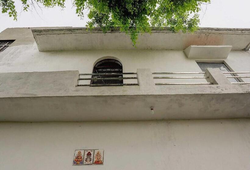 Отель Oyo Sweet Dreams