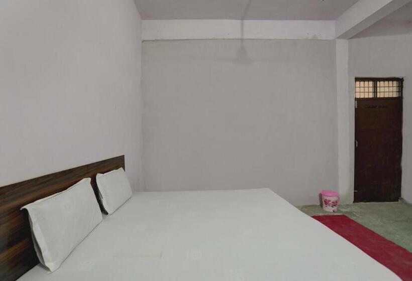 Отель Oyo Sweet Dreams