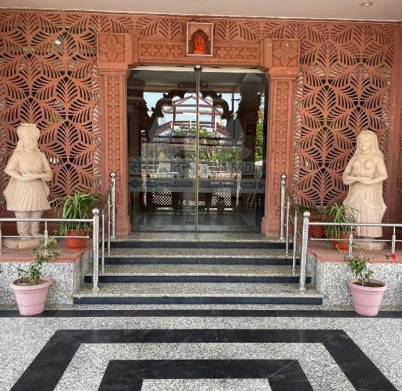 Отель Seth Murlidhar Seva Sadan Near Prem Mandir