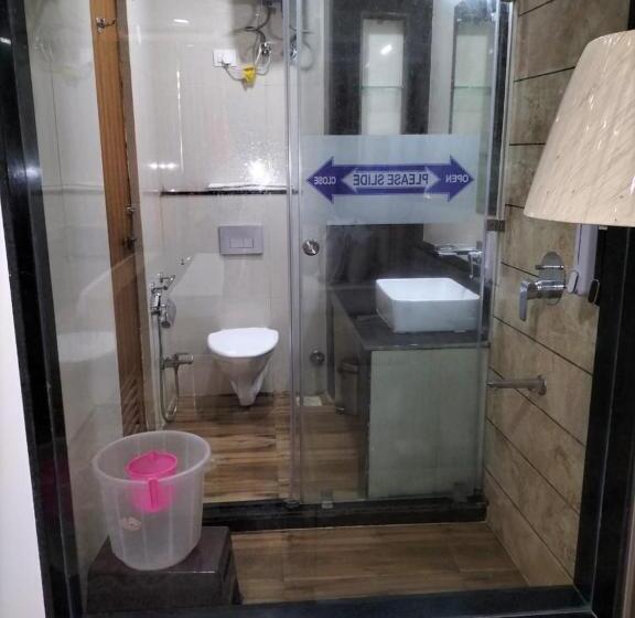 Отель Seth Murlidhar Seva Sadan Near Prem Mandir