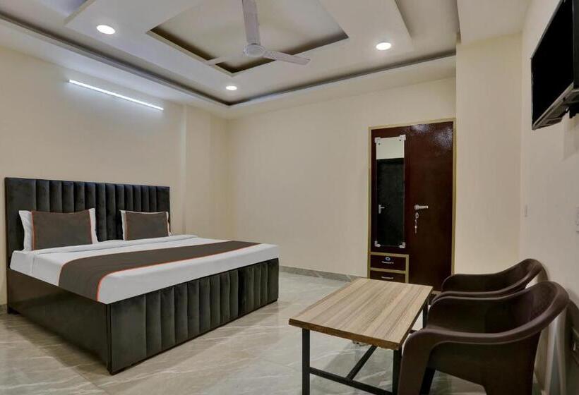 Oyo Flagship Hotel Cloud Inn