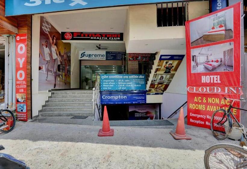 Oyo Flagship Hotel Cloud Inn